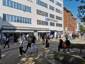 Cafe 113 and LSI/IH Portsmouth on a sunny day