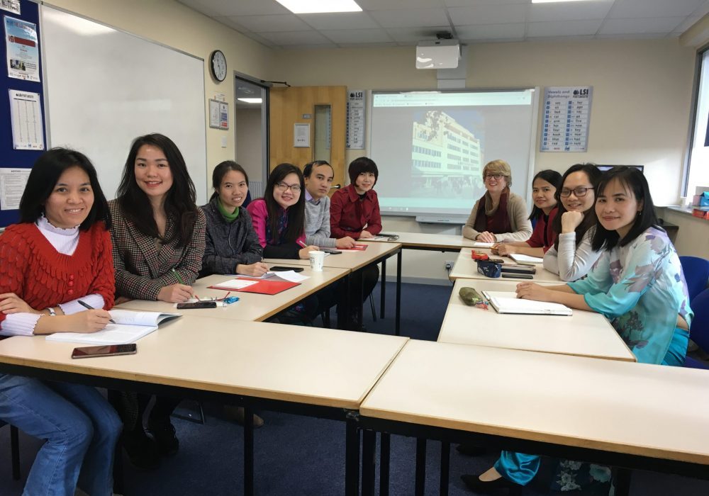 Rebecca Blakey teaching Vietnamese students