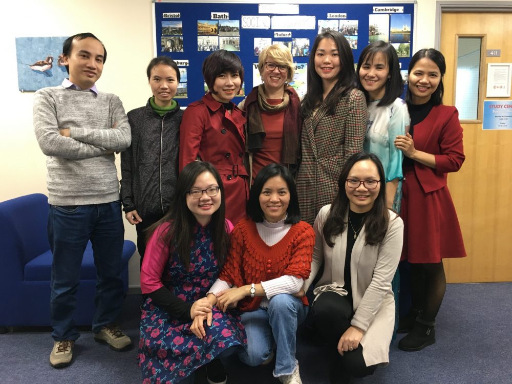 Vietnamese teaching English language